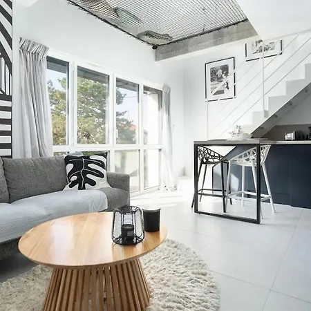 Le Nid Urbain - Station Muse * Вийёрбан